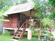 Pramote Bungalow Room