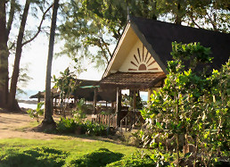 Green Beach: Bungalows C2 - C6 (12K)