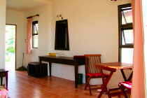 Sita Garden (A2): The desk and table (5K)